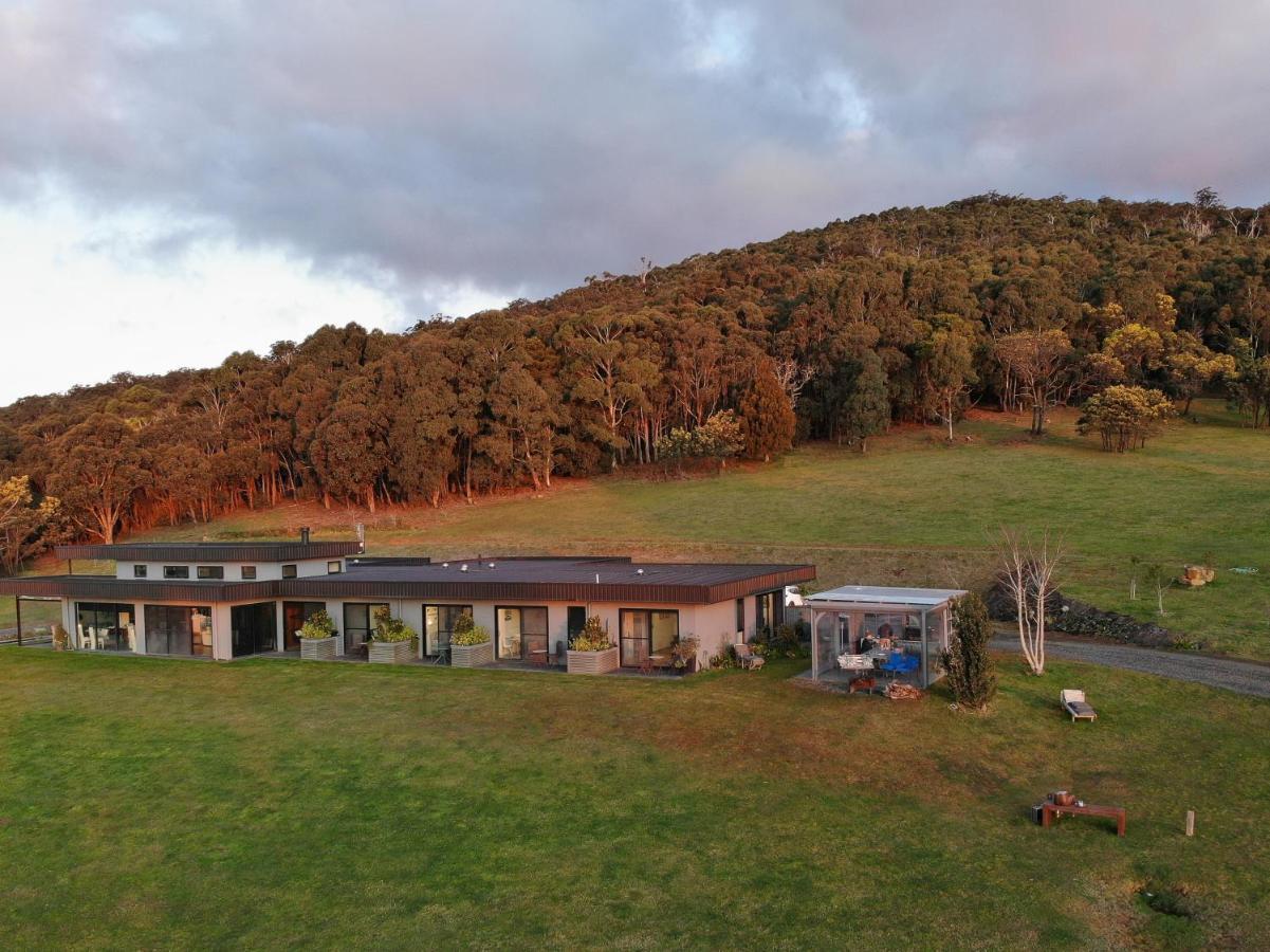 Hanging Rock Views Woodend Exterior foto